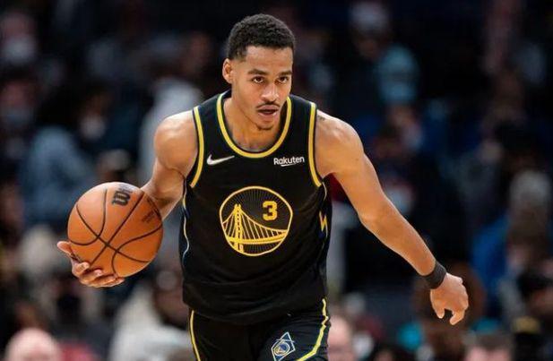 三角洲玩家，韦世豪晒自己在航天基地摸出非洲之心（自称三角洲玩家，韦世豪晒照：在航天基地摸到“非洲之心”）