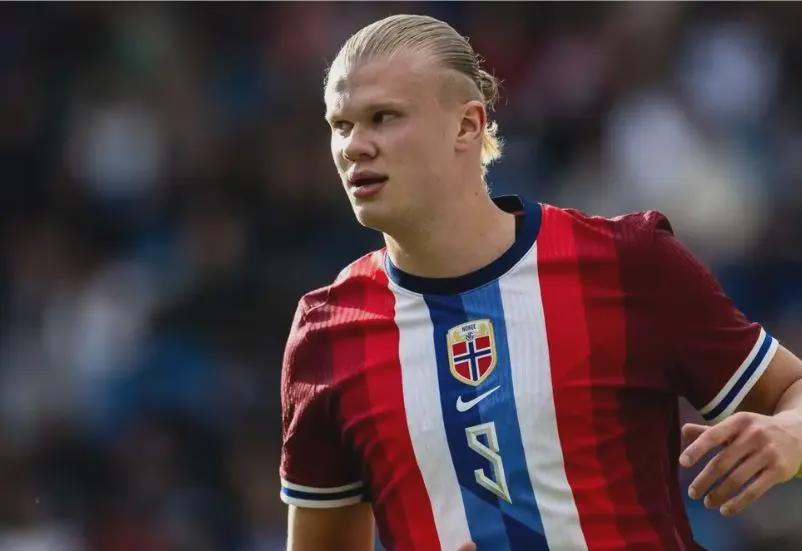 于根伟：遗憾本赛季遭申花双杀，给本赛季外援表现打70分（于根伟谈本季：憾遭申花双杀，外援表现仅评70分）