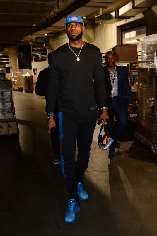 19投硬砸40分！广东迎来“加强版杜润旺”，这可是杜锋的锋线答案（19投轰下40分！广东迎来“进化版杜润旺”，或成杜锋锋线最优解）