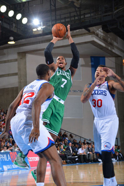 皇家奥维耶多vs巴列卡诺：龙东、卡索拉首发，勒热纳、塞尔希奥-卡梅略出战（皇家奥维耶多迎战巴列卡诺：龙东、卡索拉先发，勒热纳与塞尔希奥-卡梅略出场）