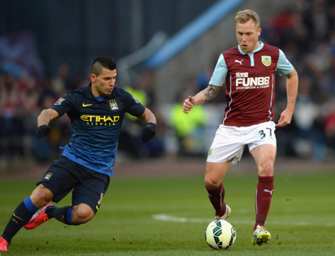 西甲半场：格德斯建功，久保建英失良机，皇家社会1-0赫罗纳（半场战报：格德斯进球，久保建英错失良机，皇家社会1-0领先赫罗纳）